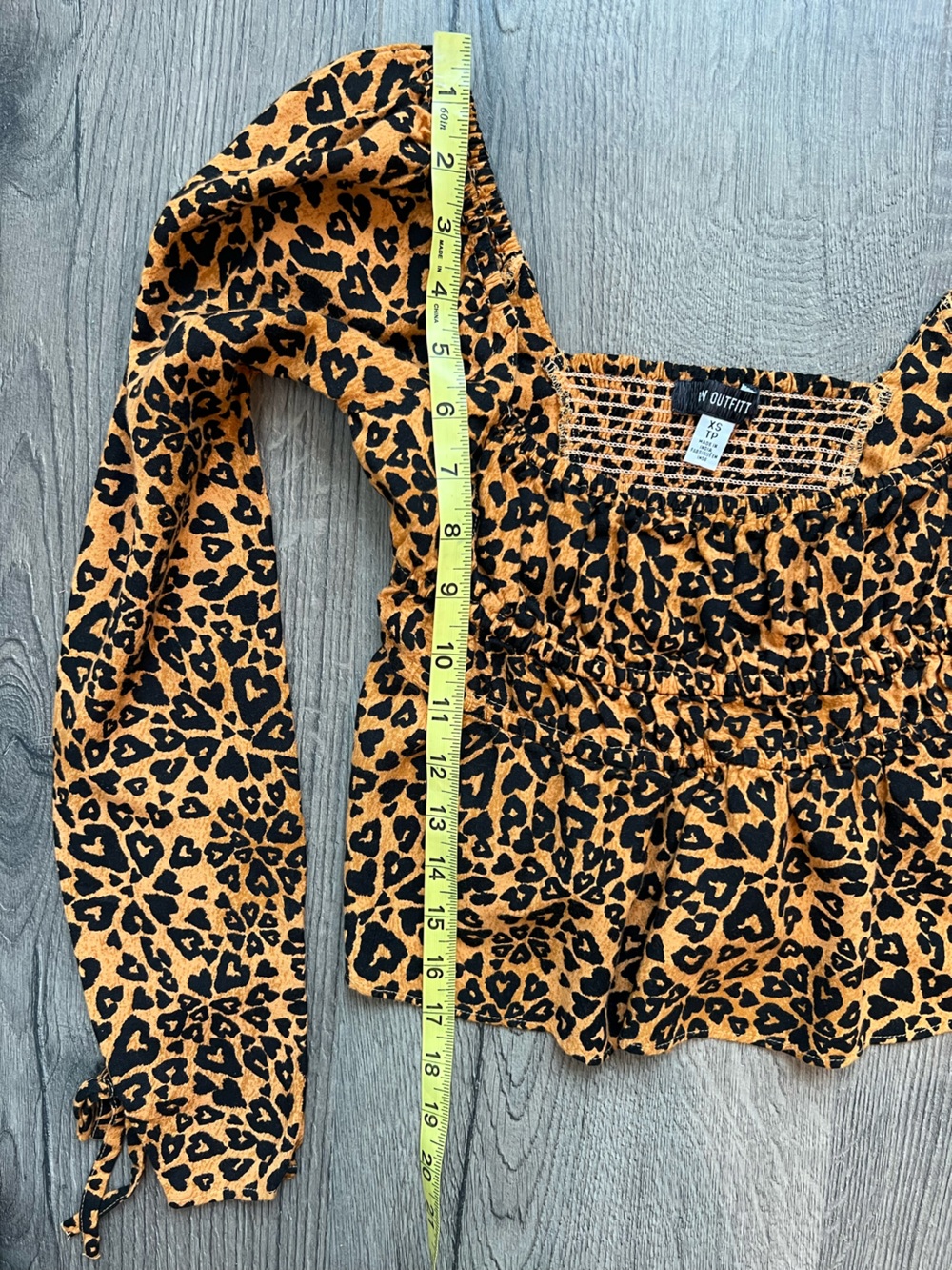 Leopard Print long sleeve crop top - XS - Picture 5 of 7